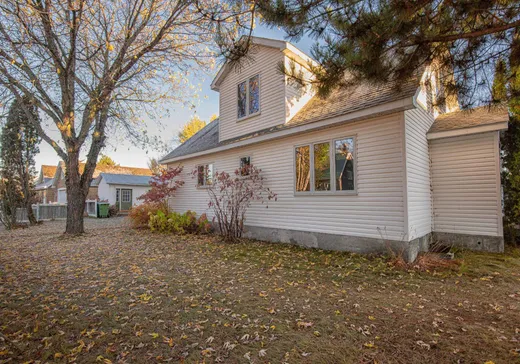 Maison à étages à vendre - 25 Rue Sigma, Val-d'Or, J9P2V7