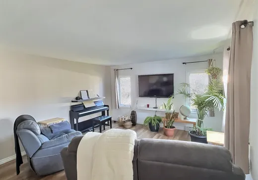 Maison à vendre - 2571 Rue des Genévriers, Rock Forest-Saint-Élie-Deauville, J1R 0G8