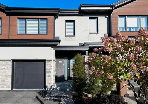 Maison à étages à vendre - 2198 Rue Philippe-Dolbec, Laval (Sainte-Rose), H7L0J6