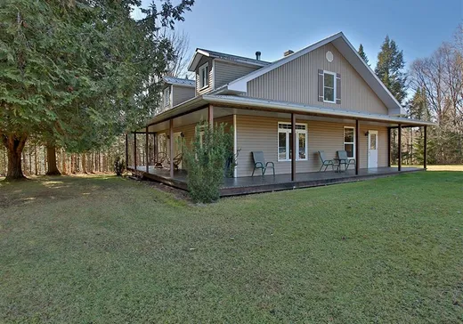 Un étage et demi à vendre - 1623 Route 141, Saint-Herménégilde, J0B2W0