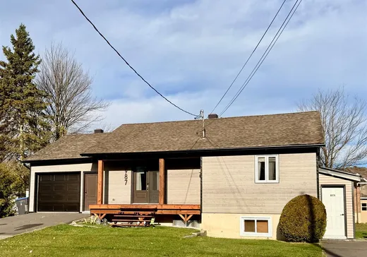 Bungalow à vendre - 987-987A Rue Georges-Samson, Lévis, G6Z1X4