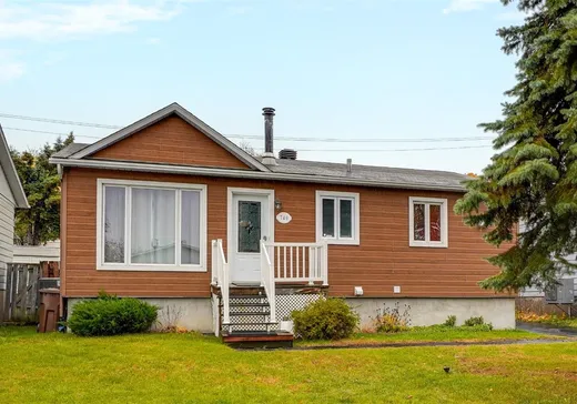 Bungalow for sale - 740 Rue Constantin, Laval (Fabreville), H7P4E3