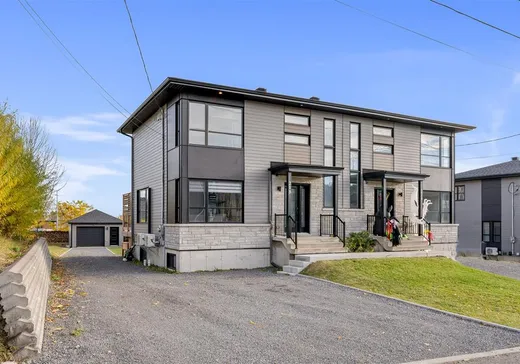 Two or more stories for sale - 218 Rue du Châtelet, Château-Richer, G0A1N0