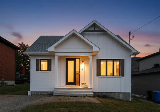 Bungalow for sale - 17 Rue des Pyrénées, Ste-Brigitte-De-Laval, G0A3K0