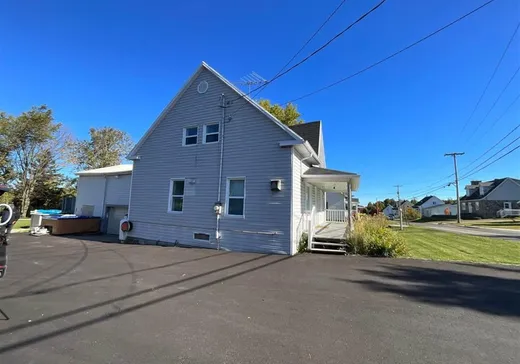 Maison à vendre - 4427 Rue Principale, Notre-Dame-Auxiliatrice-de-Buckland, G0R 1G0