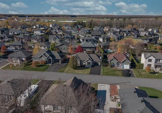 Maison à vendre - 82 Rue des Glaïeuls, Victoriaville, G6T 2J5
