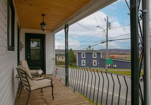 Maison à vendre - 110 Boul. Fortier, Saint-Isidore-de-Clifton, J0B 2X0