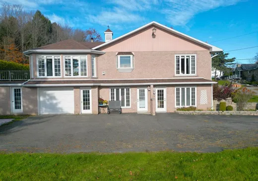 Maison à vendre - 12 Rue Scalabrini, Sherbrooke, J1C 0K3