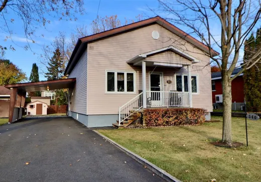 Bungalow for sale - 540 Rue Théroux, Drummondville, J2C1E5