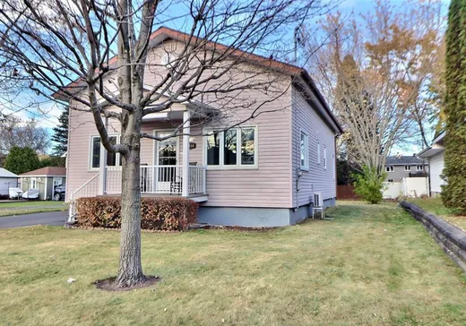 House for sale - 540 Rue Théroux, Drummondville, J2C 1E5