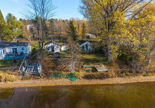 Maison à vendre - 1147-1149 Rue des Tourterelles, Magog, J1X 3W2