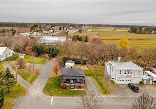 Maison à vendre - 255 Rue St-Georges, Deschambault, G0X 1V0