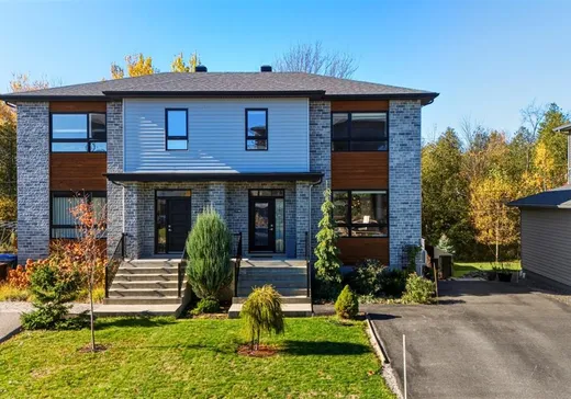 Maison à étages à vendre - 114 Rue de l'Hibiscus, Granby, J2H1T9