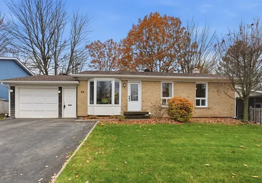 Bungalow à vendre - 84 Rue Lévesque, Sherbrooke, J1E1M3