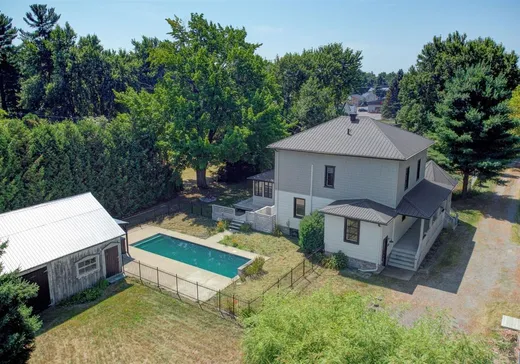 Maison à vendre - 540 Rue Principale, Saint-Roch-de-Richelieu, J0L 2M0