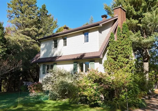 Two or more stories for sale - 3402 Rg de la Rivière-de-l'Est, Sainte-Clotilde-de-Horton, J0A1H0