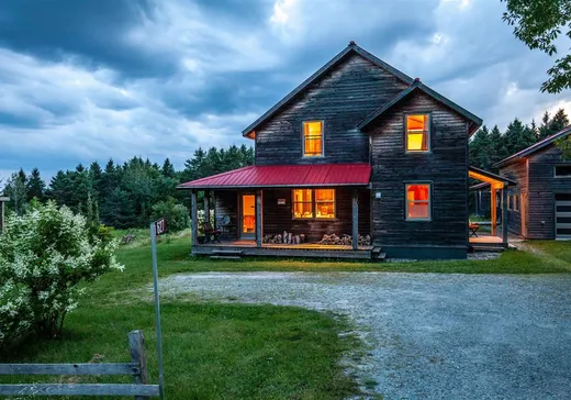 Maison à étages à vendre - 627 Ch. des Carrières, Stukely, J0E2J0