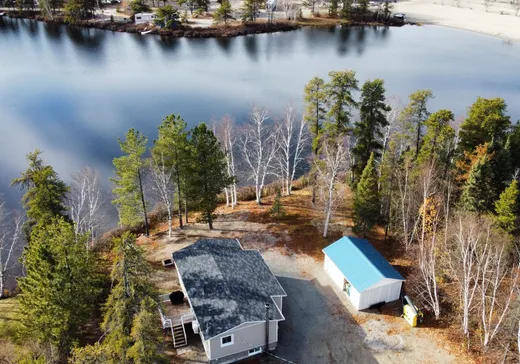 Maison à étages à vendre - 444 Ch. des Chalets-du-Lac-Berry, Berry, J0Y2G0