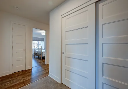 Condo à vendre - 404 Rue du Chardonnay, Sainte-Marthe-sur-le-Lac, J0N 1P0