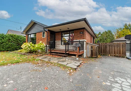 Maison à étages à vendre - 240 Rue Constantin, Saint-Eustache, J7P2E1