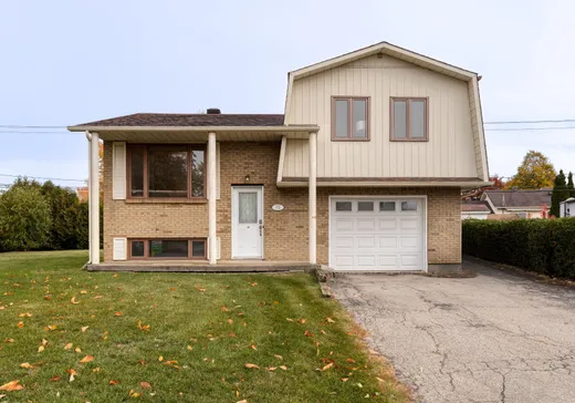 Two or more stories for sale - 875 Rue Séguin, Repentigny, J5Y1R8