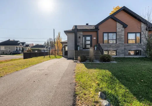 Maison à étages à vendre - 4975 Rue de la Garonne, Massueville, J3R0L7