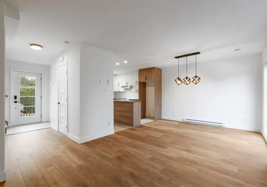 House for sale - 868B Boul. Pie-XII, Ste-Foy, G1X 3T8