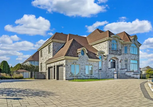 Maison à vendre - 7788 Av. de Lugano, Brossard, J4Y 0G2