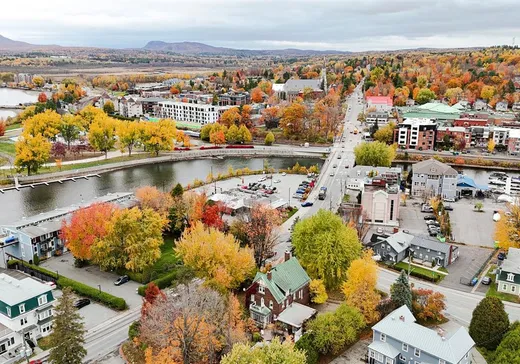 Maison à vendre - 8 Rue de Hatley, Magog, J1X 3H4