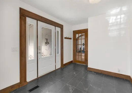 Maison à vendre - 83 Rue St-Marc, Coaticook, J1A 2M2