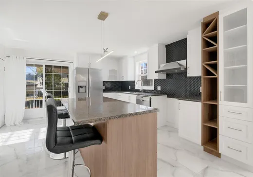 Maison à vendre - 83 Rue St-Marc, Coaticook, J1A 2M2