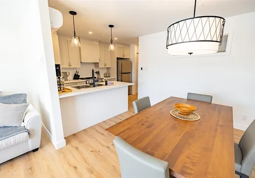 Condo à vendre - 30 Rue Principale O., App. 302, Magog, J1X 2A5