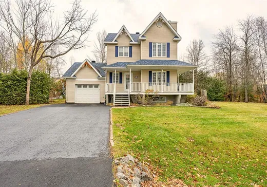 Two or more stories for sale - 400 Rue du Clos-des-Réas, Prévost, J0R1T0