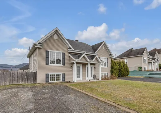 Bungalow à vendre - 97 Rue des Hémérocalles, Ste-Brigitte-De-Laval, G0A3K0