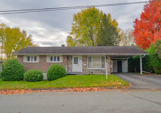 Bungalow à vendre - 638 Rue de Vichy, Rock Forest, J1N1Z1