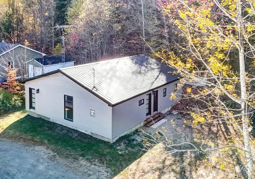 Maison à vendre - 135 Rue Benoit, Saint-Calixte, J0K 1Z0