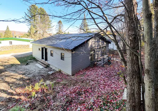 Maison à vendre - 135 Rue Benoit, Saint-Calixte, J0K 1Z0
