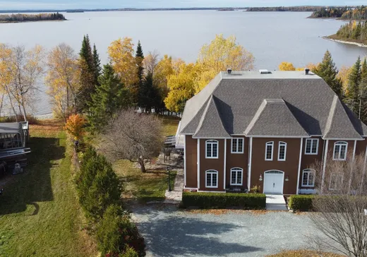 Maison à vendre - 27 Rue L'Écuyer, Val-d'Or, J9P 0B9