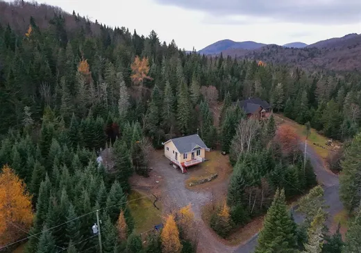 House for sale - 111 Rue de la Biche, Mont-Blanc, J0T 2G0