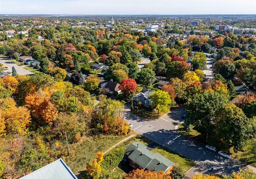 Bungalow for sale - 178 Rue de St-Pierre, Saint-Jérôme, J7Y3V3