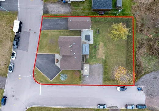 Maison à vendre - 1442 Rue Bernard, Saint-Félicien, G8K 0B1