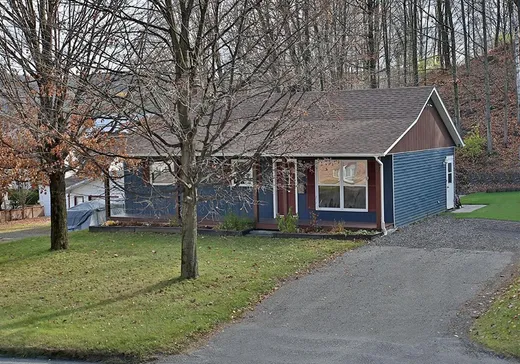 Bungalow à vendre - 857 Rue Child, Coaticook, J1A2C5