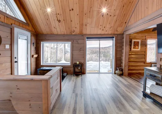 Maison à vendre - 12 Ch. du Club, Mandeville, J0K 1L0