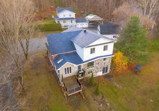 Maison à vendre - 7-7A Rue Goyette, St-Francois-Xavier-de-Brompton, J0B 2V0