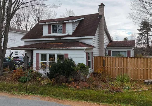 Maison à étages à vendre - 17 Ch. Thomas, Pointe-Claire (Île de Montréal), J0B2H0