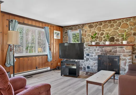 Hobby Farm for sale - 3366Z Ch. des Lacs, Mont-Blanc, J0T 2G0