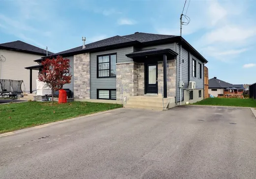 Bungalow à vendre - 141 Rue Demers, St-Apollinaire, G0S2E0