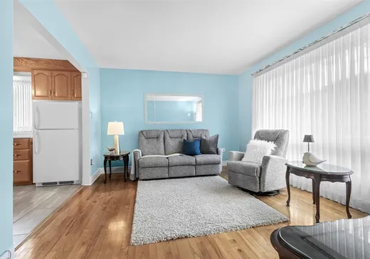 Maison à vendre - 2980 Av. Livernois, Charlesbourg, G1L 4S9