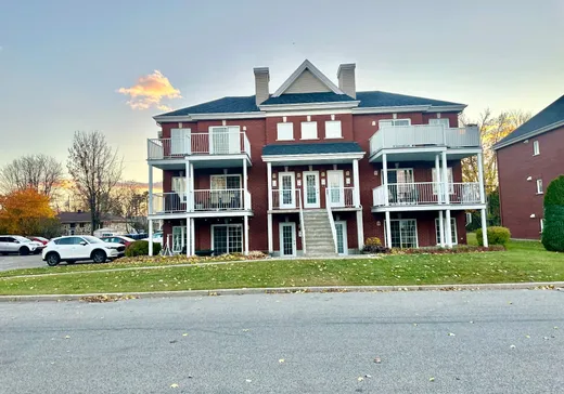 Condo à vendre - 785 Rue des Bosquets, Sainte-Marthe-sur-le-Lac, J0N 1P0