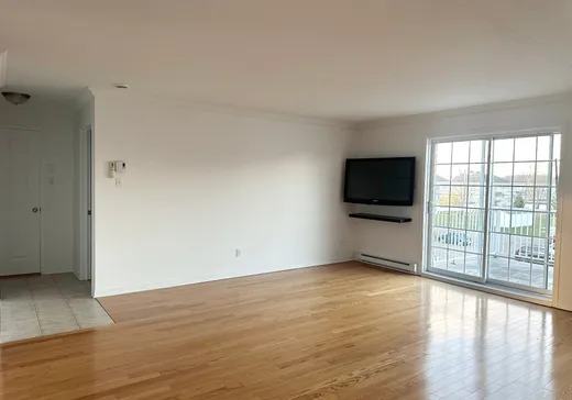 Condo à vendre - 785 Rue des Bosquets, Sainte-Marthe-sur-le-Lac, J0N 1P0